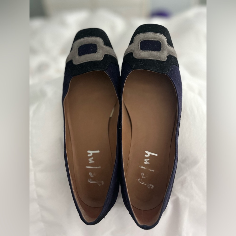 French Sole fs/ny Black suede with grey and navy accents Square Toe Flat 8.5